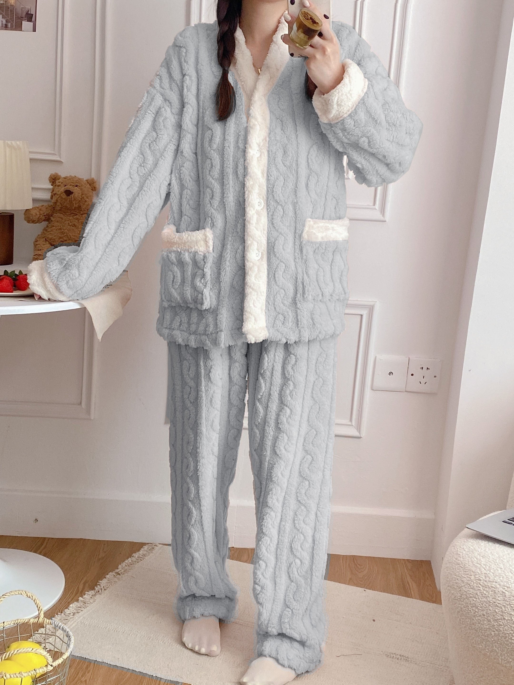 Women's Fleece Pajama Set | Long Sleeve | Winter Warmth | Polyester