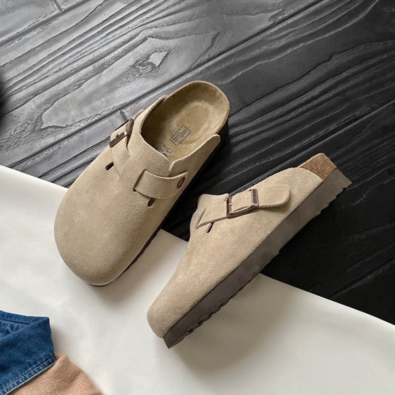 EleganceStep Unisex Leather Sandals for All Occasions