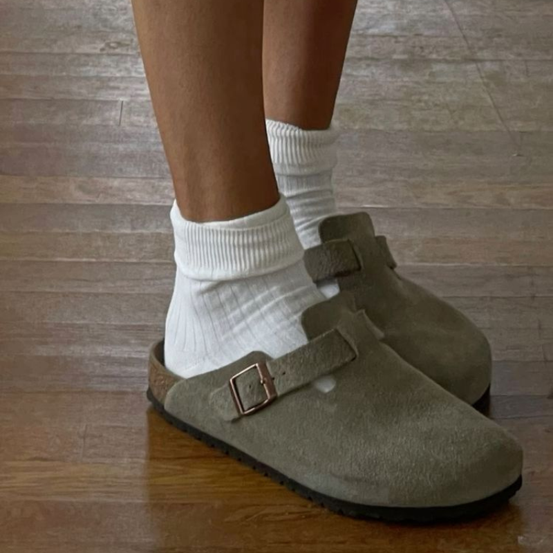 EleganceStep Unisex Leather Sandals for All Occasions