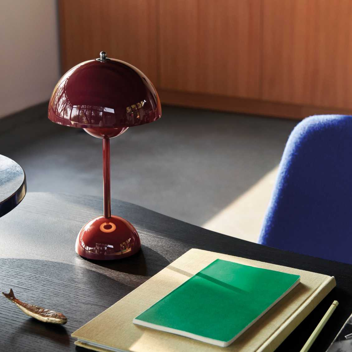 Adjustable Wireless, Dimmable LED Table Lamp