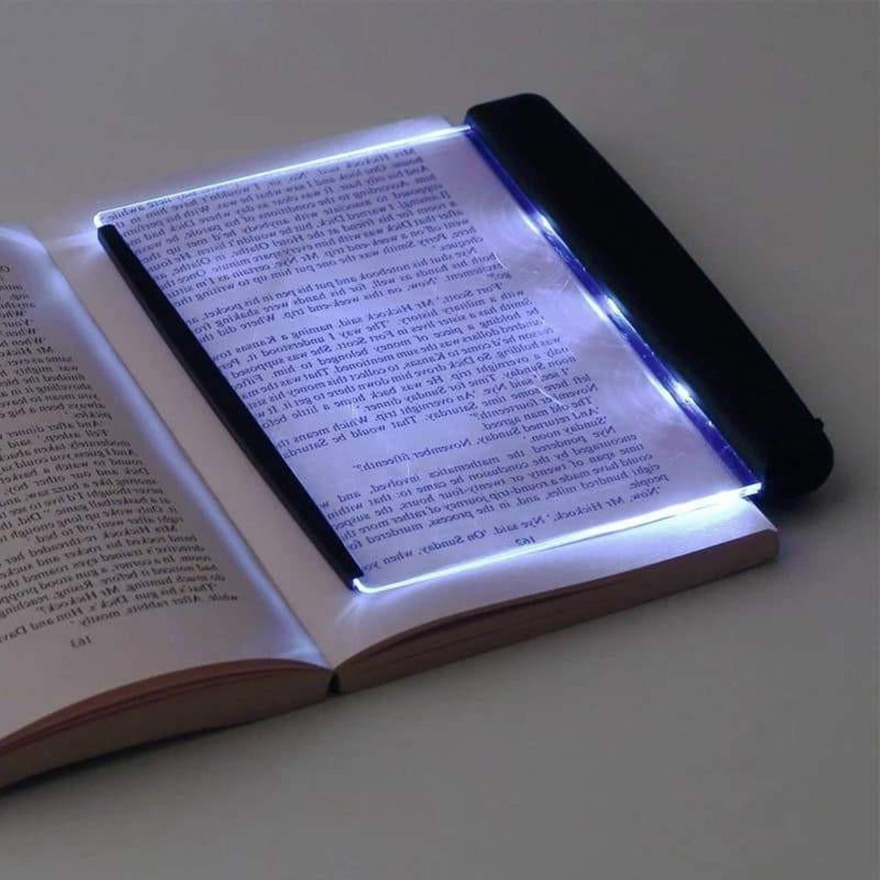 Compact Desk Light for Reading