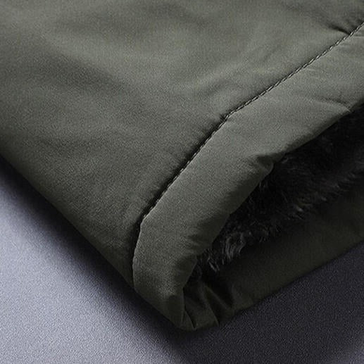Men's Insulated Fleece Jacket with Secure Zipper Pockets