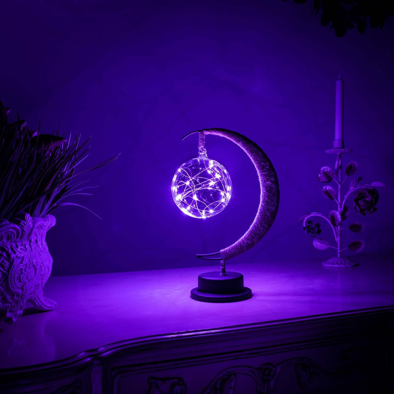Luminous Moonlight Sphere Lamp with Detailed Crater Design