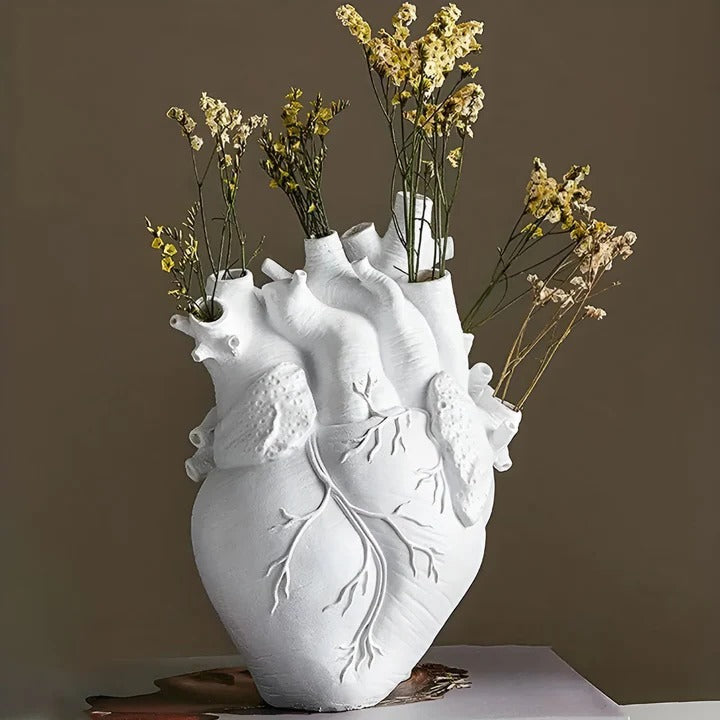 Charming Heart-Shaped Wooden Vase for Unique Floral Displays