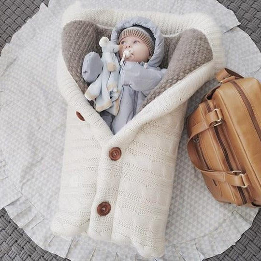 Plush Comfort Blanket for Infants - Wind Resistant & Warm