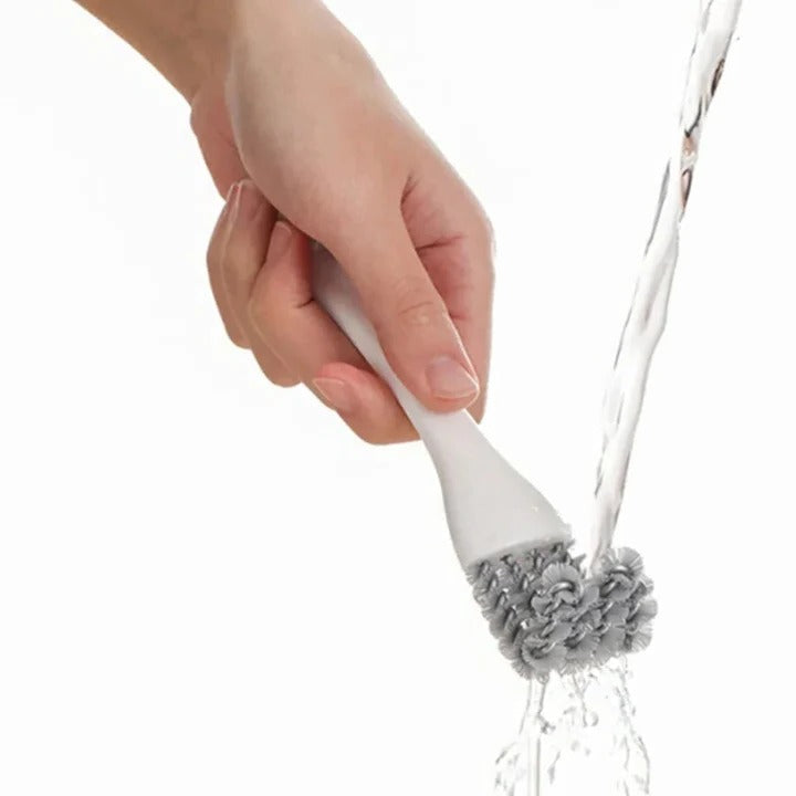 Precision Grill Brush with V-Shaped Scraper for Ultimate Cleaning