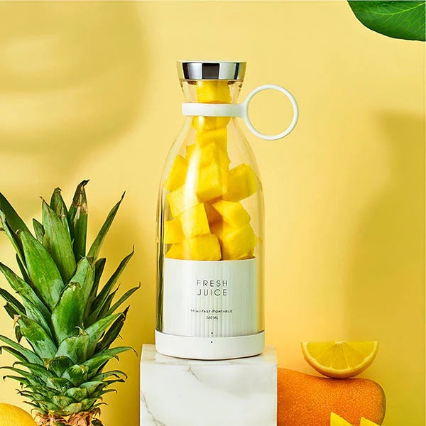 Compact USB Blender for Fresh Smoothies on the Go