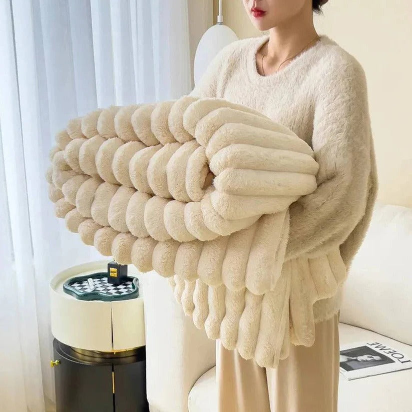 Cozy Luxe Blanket for Couch and Bed – Plush Comfort