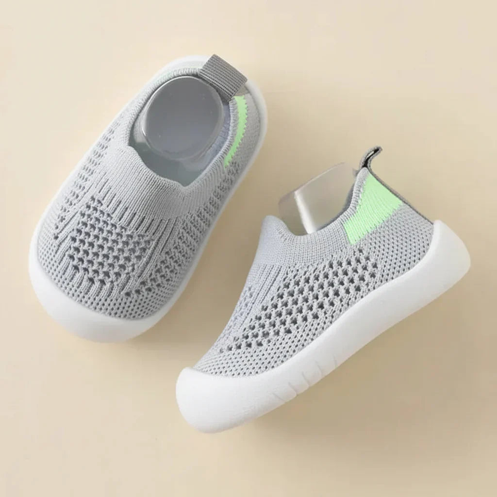 Breathable Kids' Sneakers for Active Playtime with Non-Slip Grip