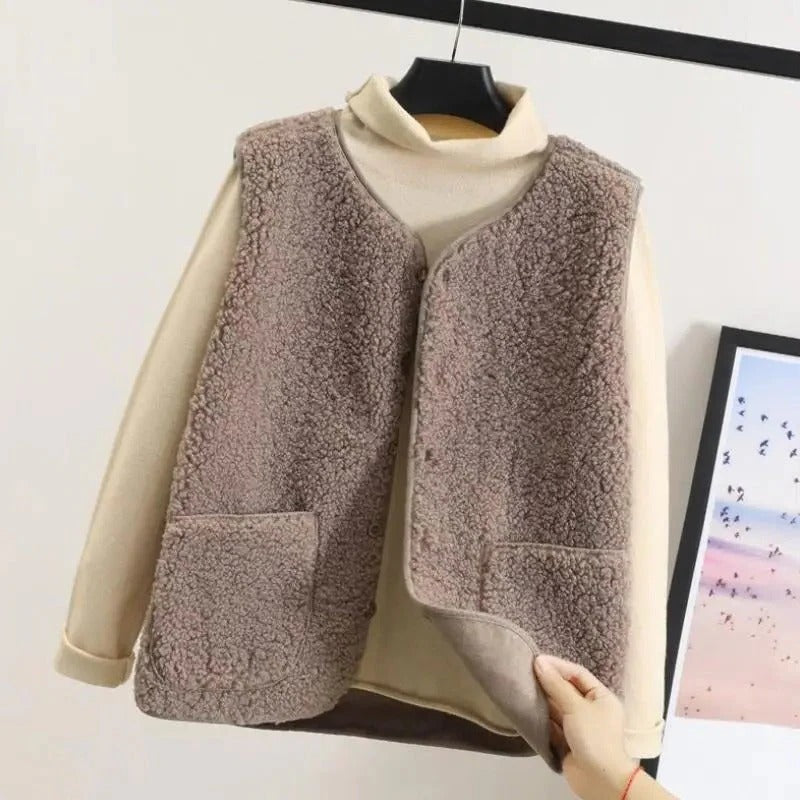 Chic Women's Wool Blend Coat for Cold Weather Style