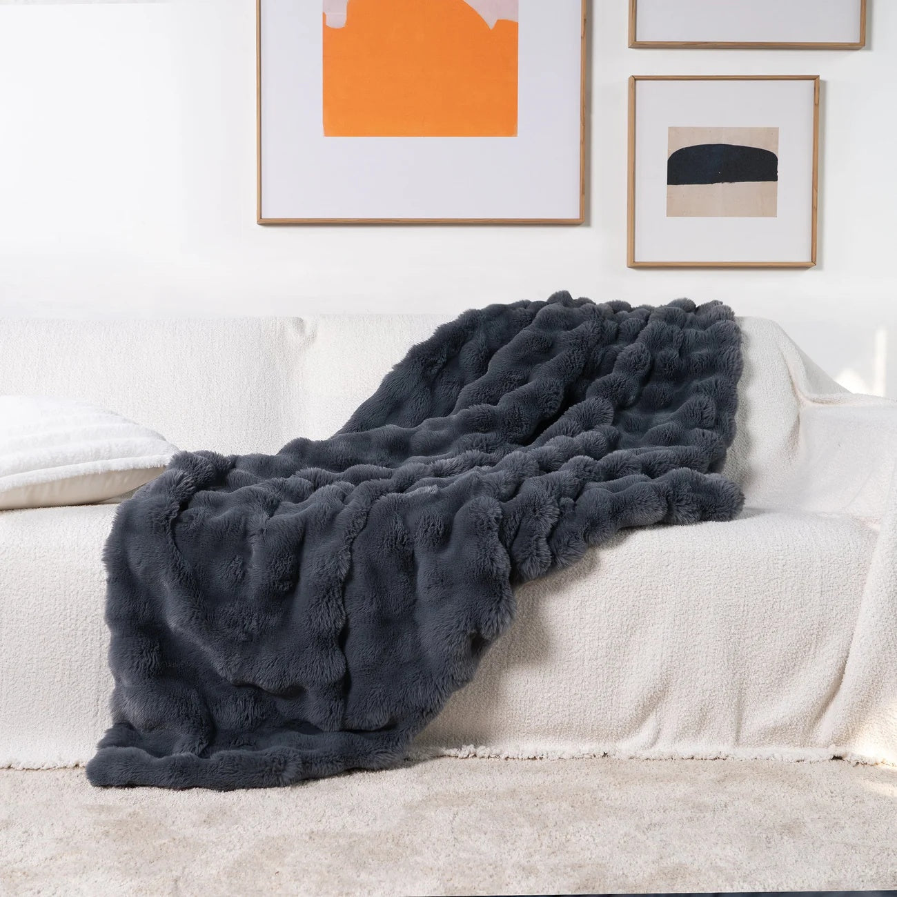 Taavita Faux Fur Throw Blanket