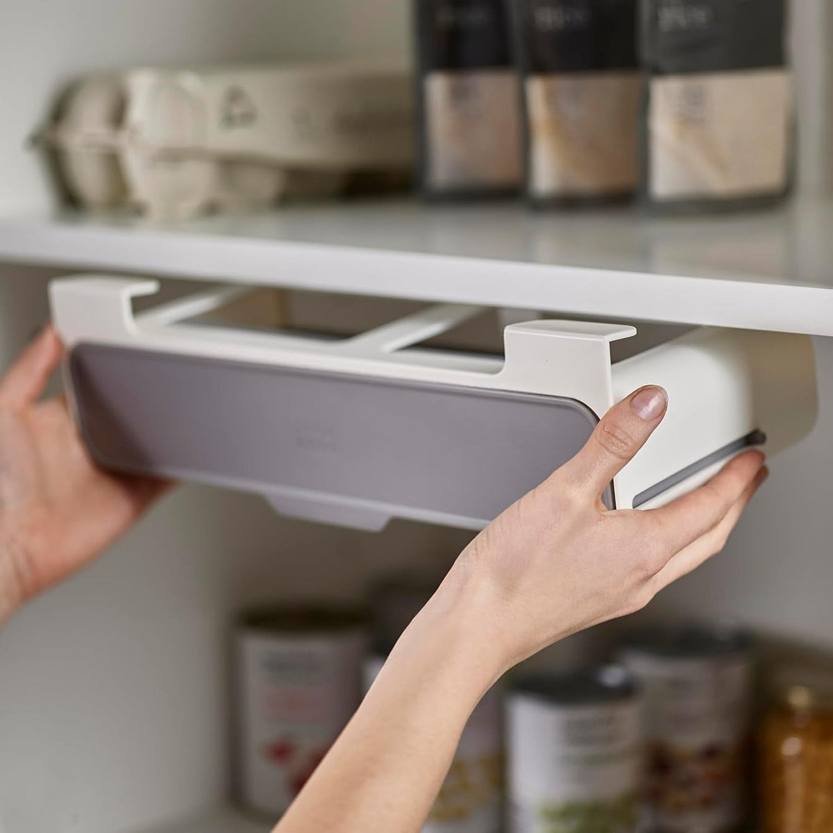 Compact Pull-Out Spice Organizer for Effortless Kitchen Clarity