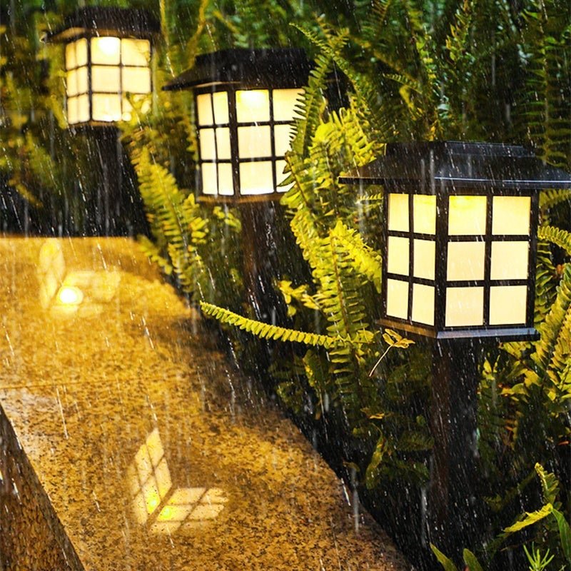2/4 Pack Waterproof Black Modern LED Solar Powered Outdoor Light Ideas