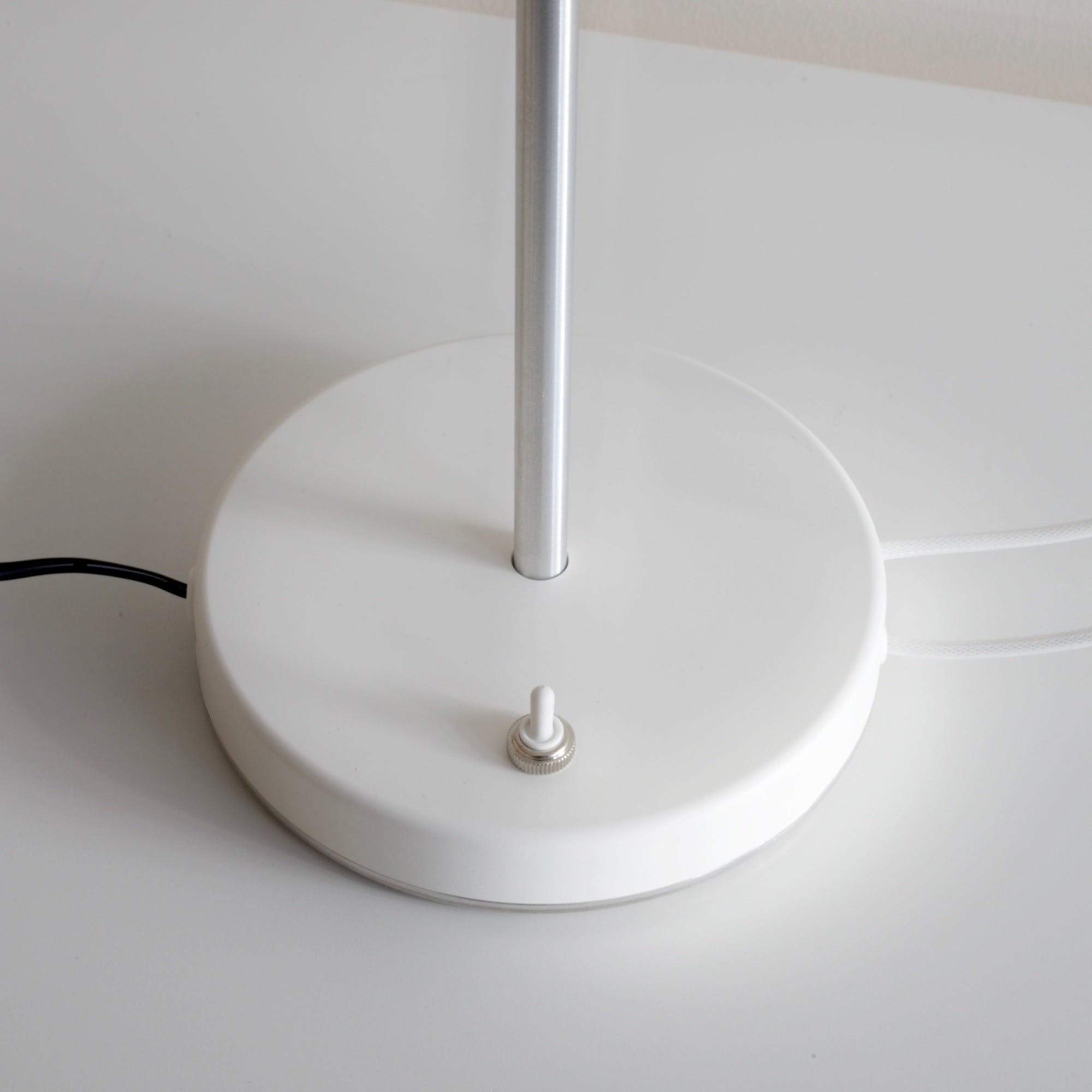 Aluminium Desk Lamp | Taavita