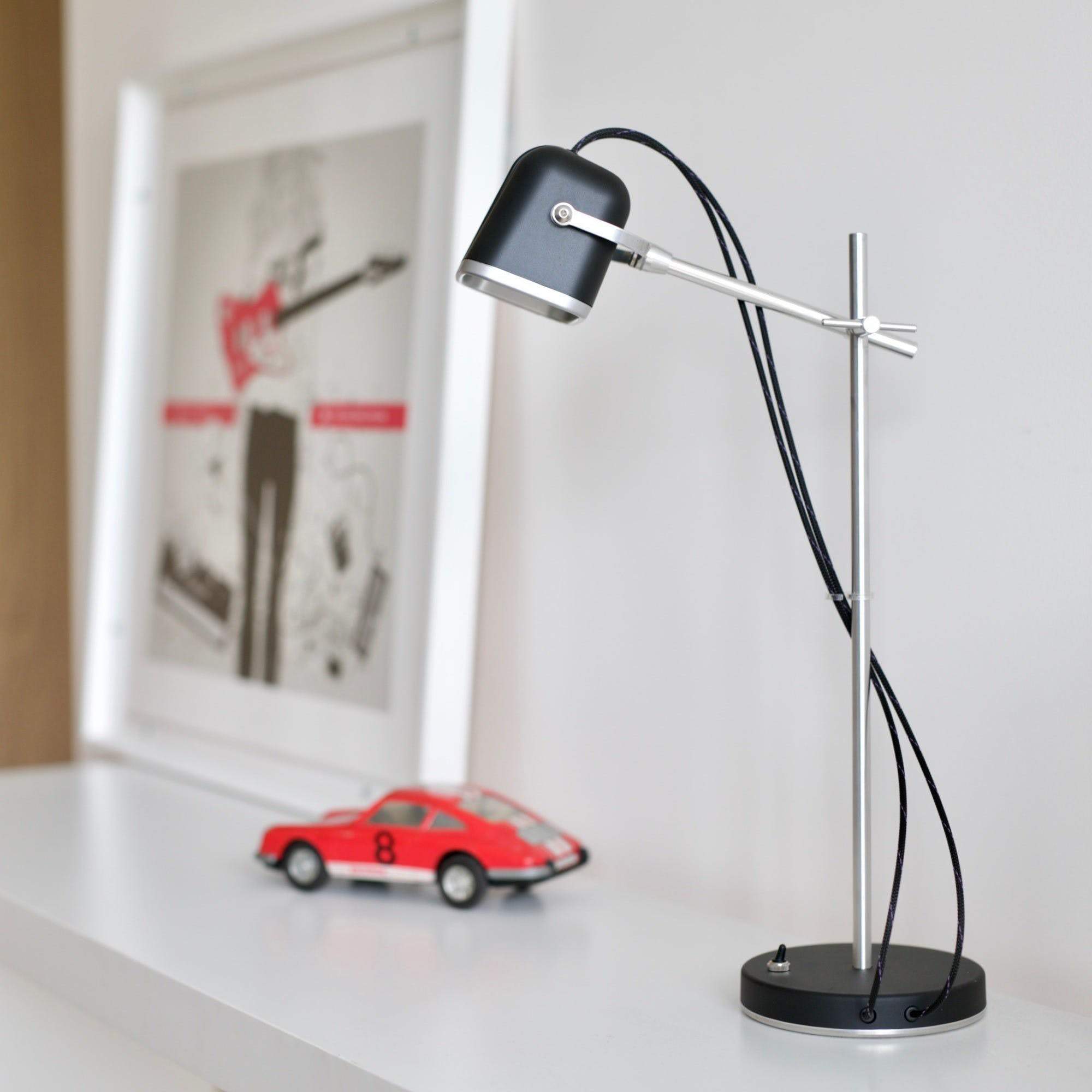 Aluminium Desk Lamp | Taavita