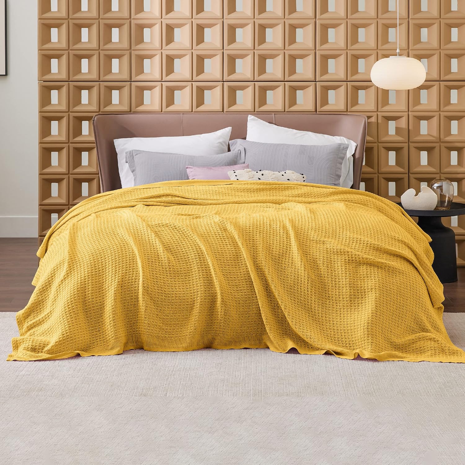 Queen Blanket Made of 100% Cotton with Cooling Waffle Weave for Summer