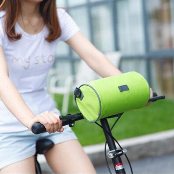 Versatile Handlebar Storage Bag with Touchscreen Access