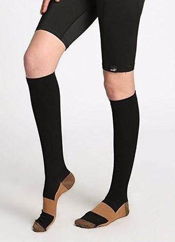 Premium Compression Socks for Enhanced Recovery – 7 Pairs