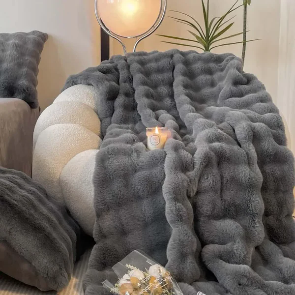 Faux Fur Throw Blanket in Rabbit Design for Winter Warmth
