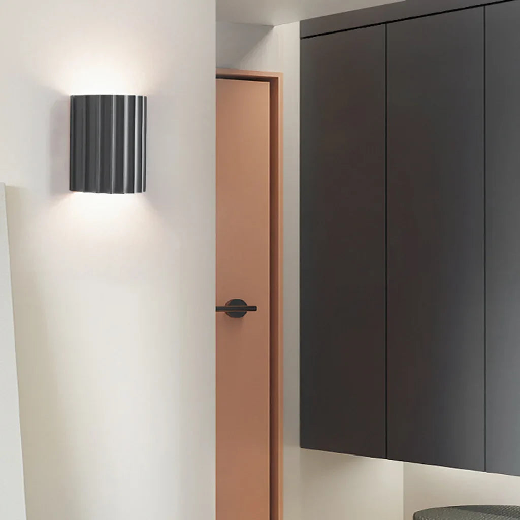 Taavita Ribbed Wall Light Made of Resin