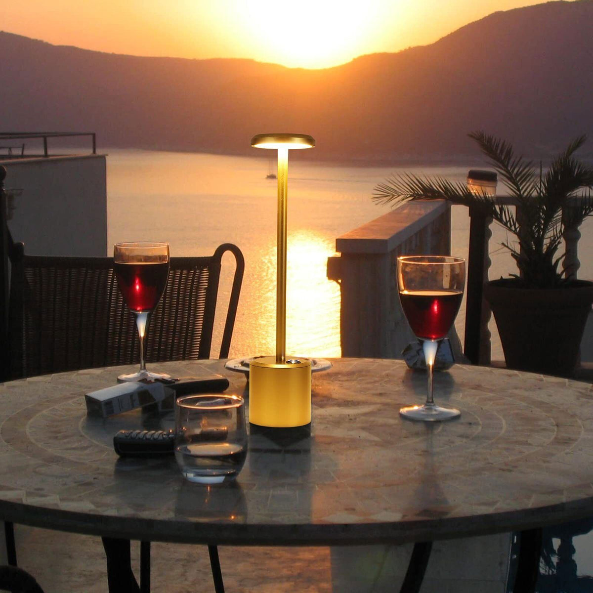 LED Table Lamp for Living Room - Cordless and Rechargeable Design