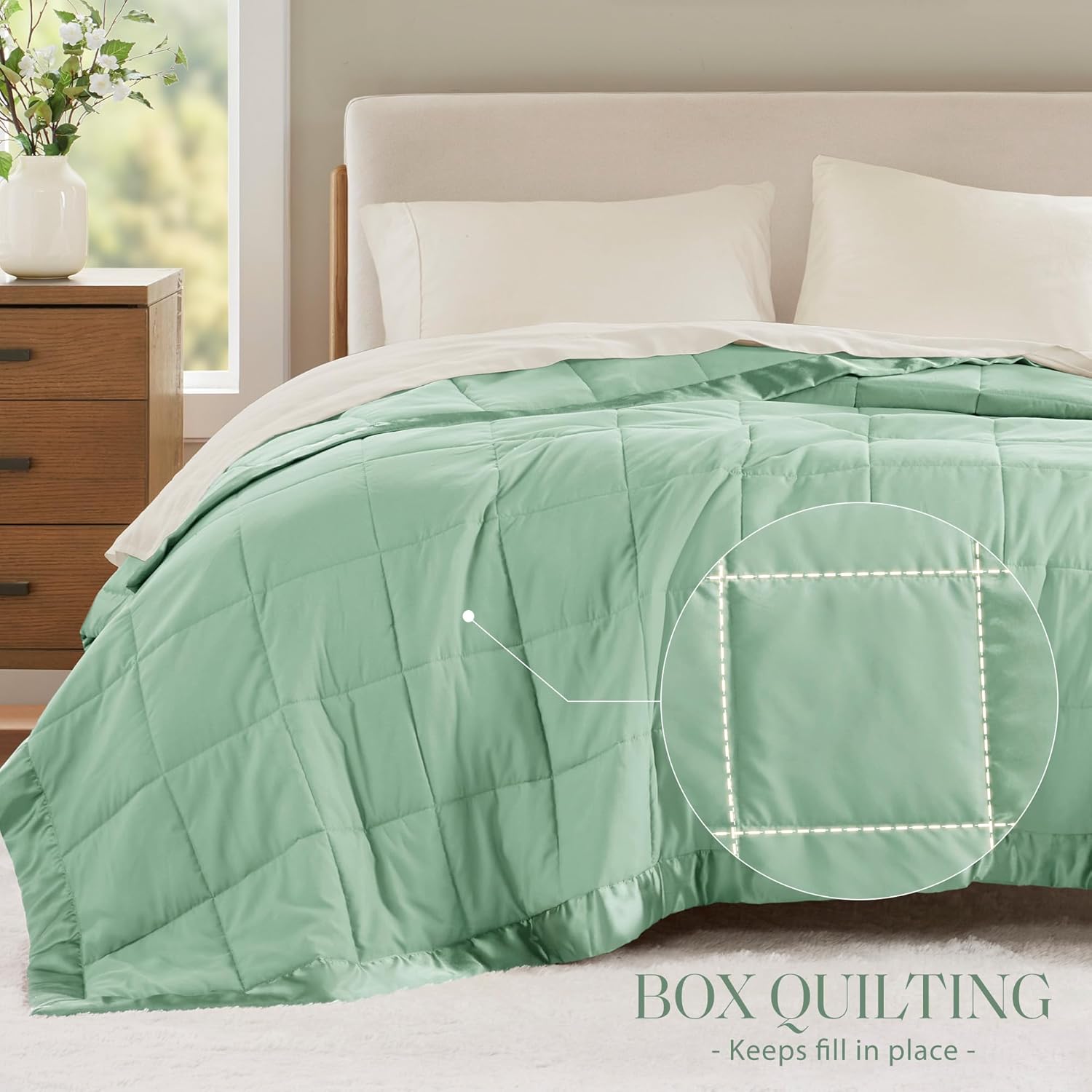 Lightweight Down Alternative Blanket with Moisture-Wicking – All Season Bed Cover with Satin Trim