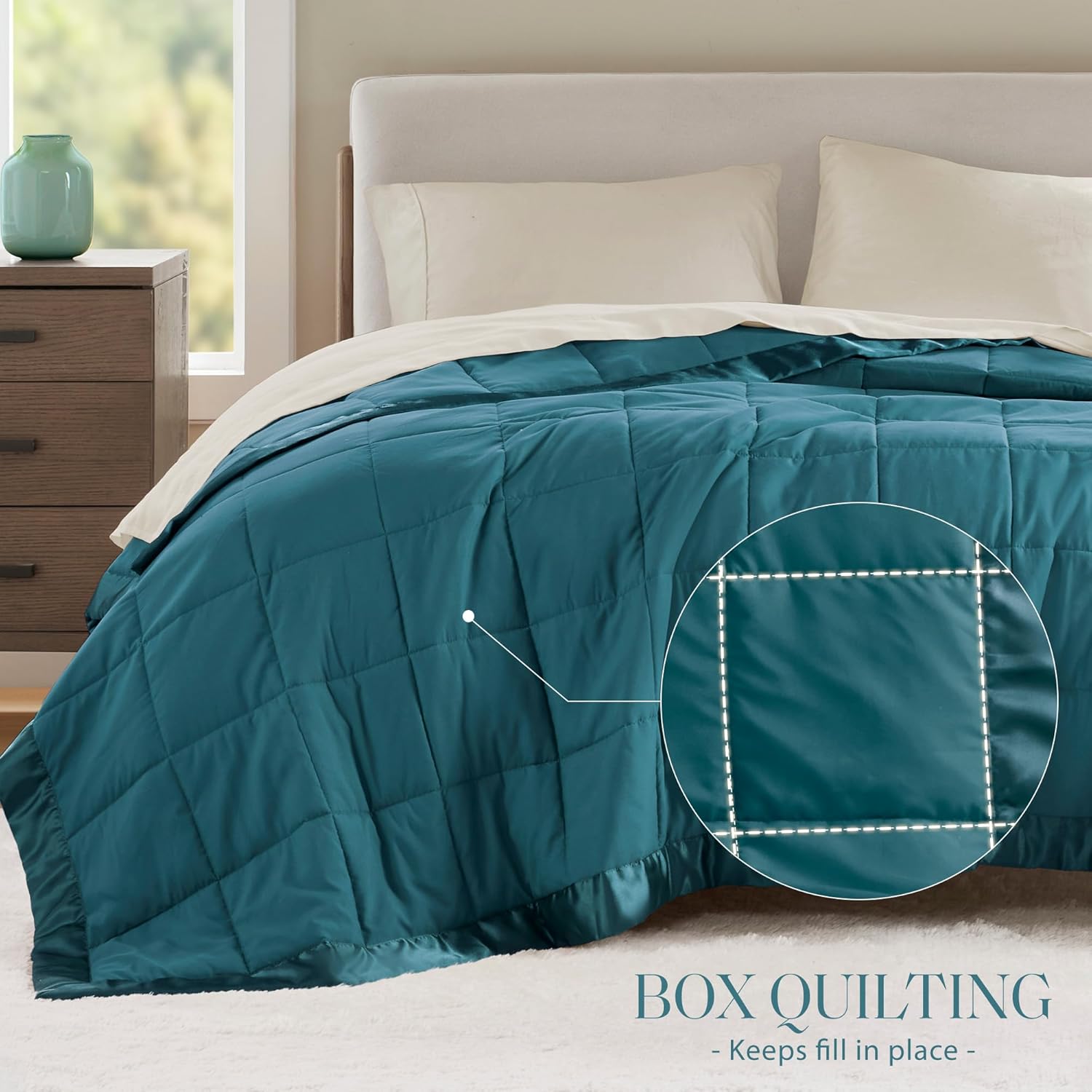 Lightweight Down Alternative Blanket with Moisture-Wicking – All Season Bed Cover with Satin Trim