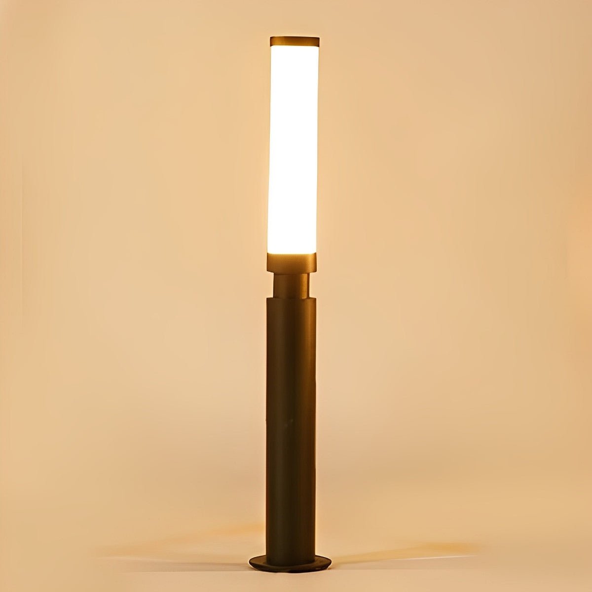 Sleek LED Garden Post Light | Weather-Resistant Aluminum Lamp