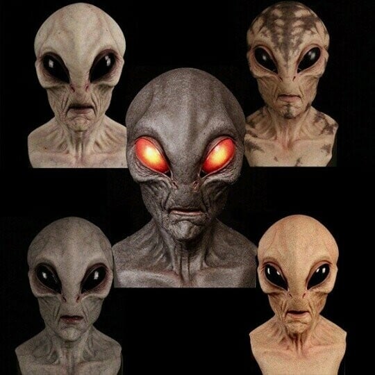 Realistic Alien Latex Mask for Halloween – Breathable & Comfortable
