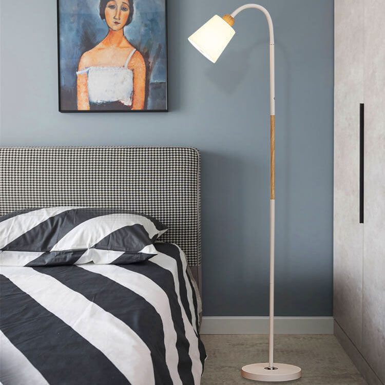 Modern, minimalist, 1-light floor lamp made of Taavita