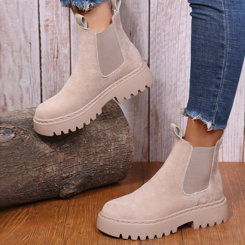 Women’s Ankle Boots | Fluffy Soft Lining & Supportive Sole | Chelsea Style with Lug Sole | Durable Everyday Wear