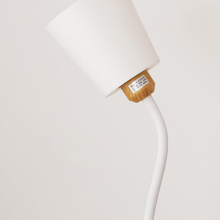 Modern, minimalist, 1-light floor lamp made of Taavita