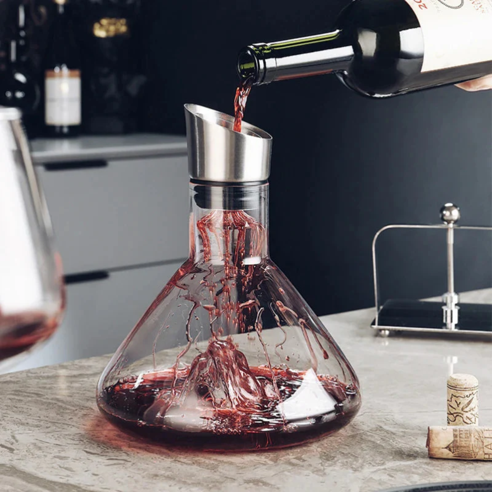 Glass Wine Carafe 1500ml with Integrated Aerator for Serving
