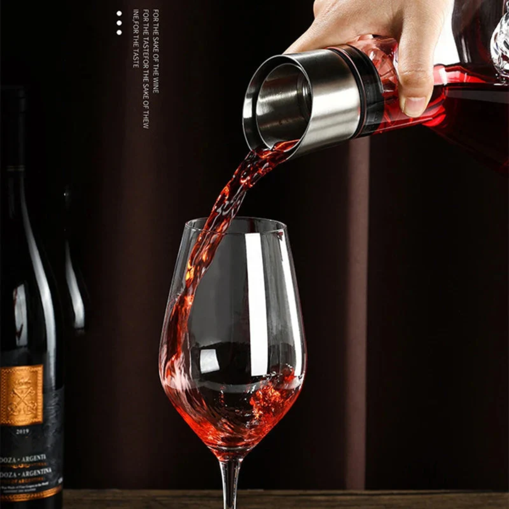 Glass Wine Carafe 1500ml with Integrated Aerator for Serving