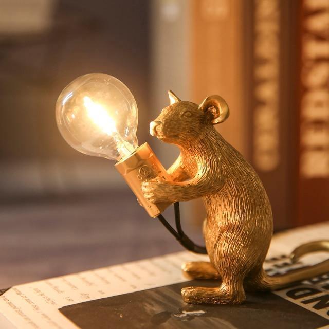 Veroa — Decorative Accent Lamp with Warm, Cozy Illumination