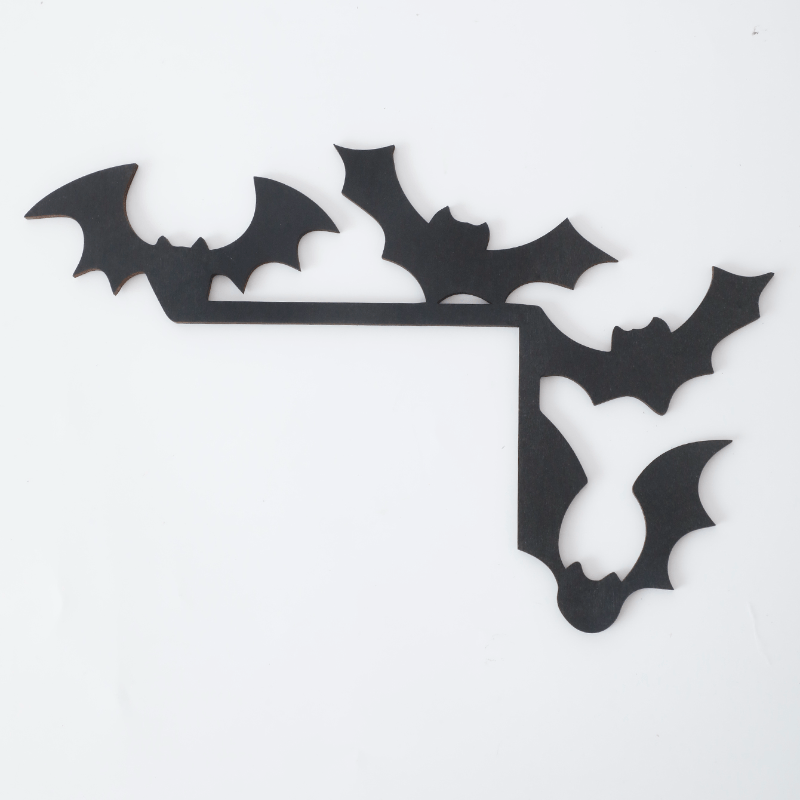 Eco-Friendly Wooden Halloween Bat Door Frame Decor – Durable Indoor/Outdoor