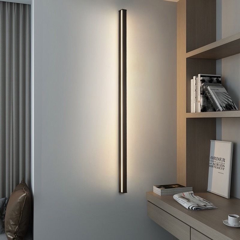 Linear LED Wall Light | Minimalist Matte Black Aluminum | 20W Energy-Efficient Lighting | Indoor & Outdoor Use