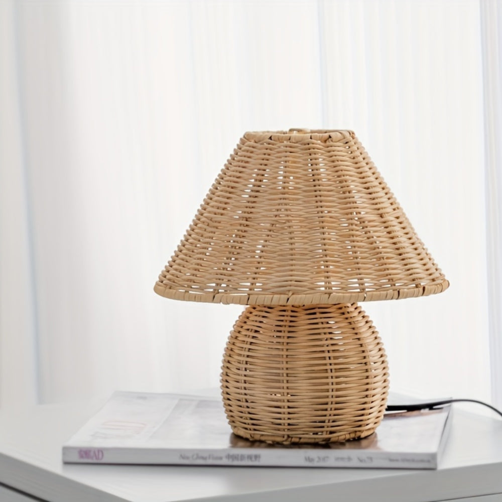 SereneLight – Handwoven Bamboo Table Lamp for Cozy Spaces
