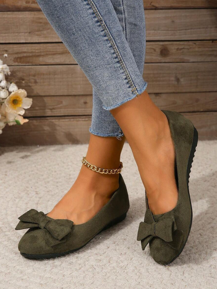 Women’s Orthopedic Moccasin Flats | Bow Detail & Cushioned Insole | Durable Textured Sole | Comfortable Fit