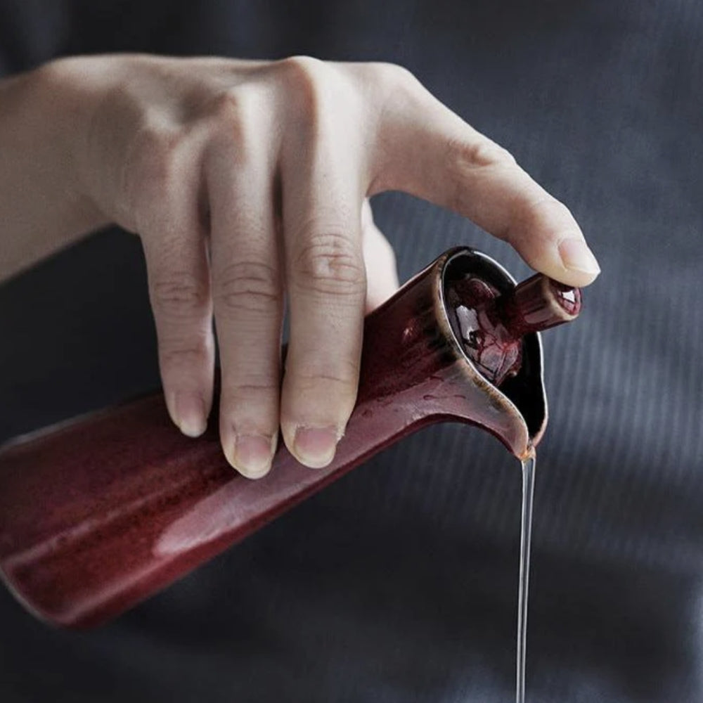 Elegant Ceramic Dispenser for Oil, Vinegar, and Sauces