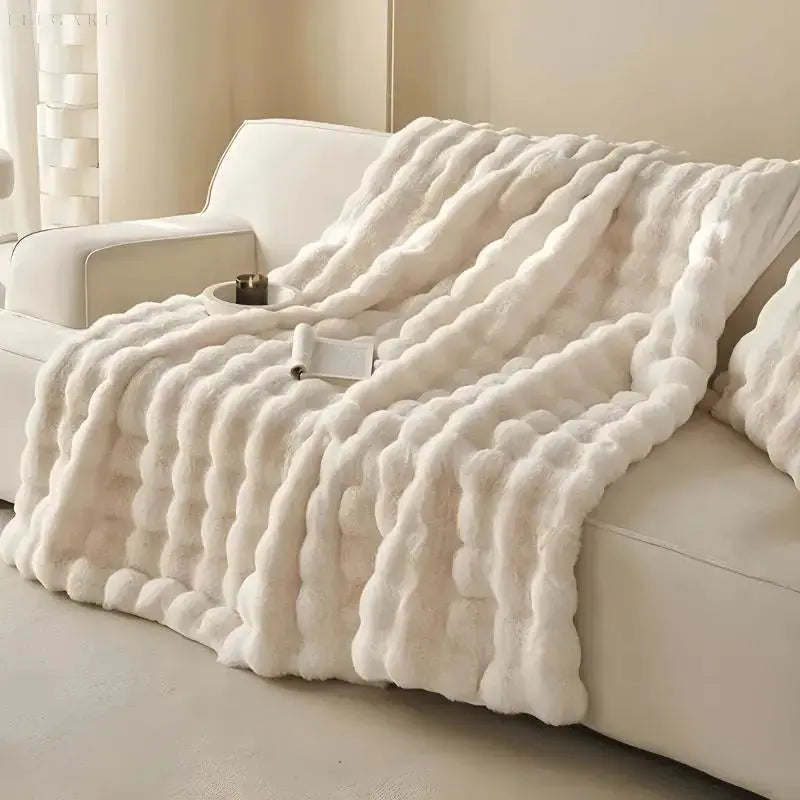 Cozy Throw Blanket | Anti-Pilling | Lightweight & Durable | Polyester Fleece