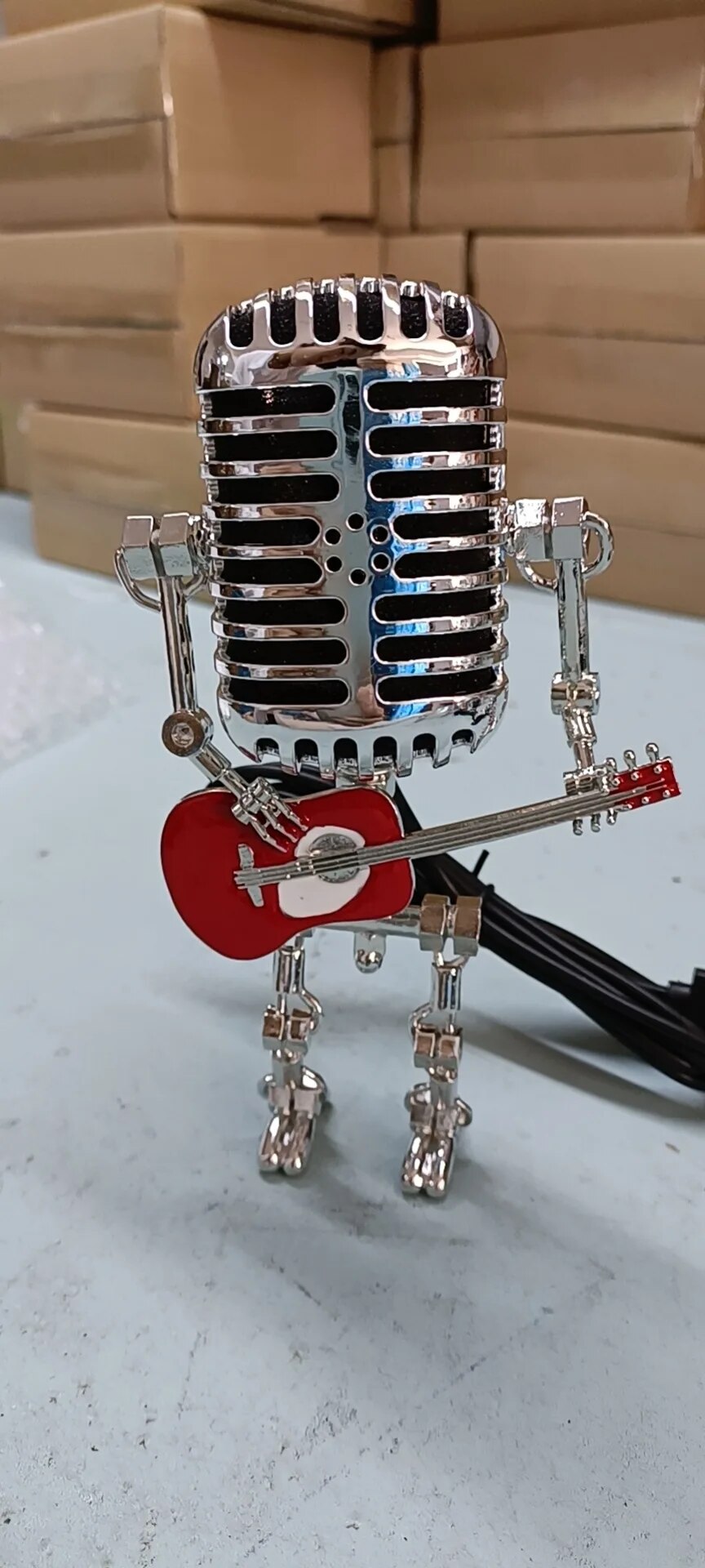 Charming Guitar-Inspired Table Lamp with Adjustable Brightness