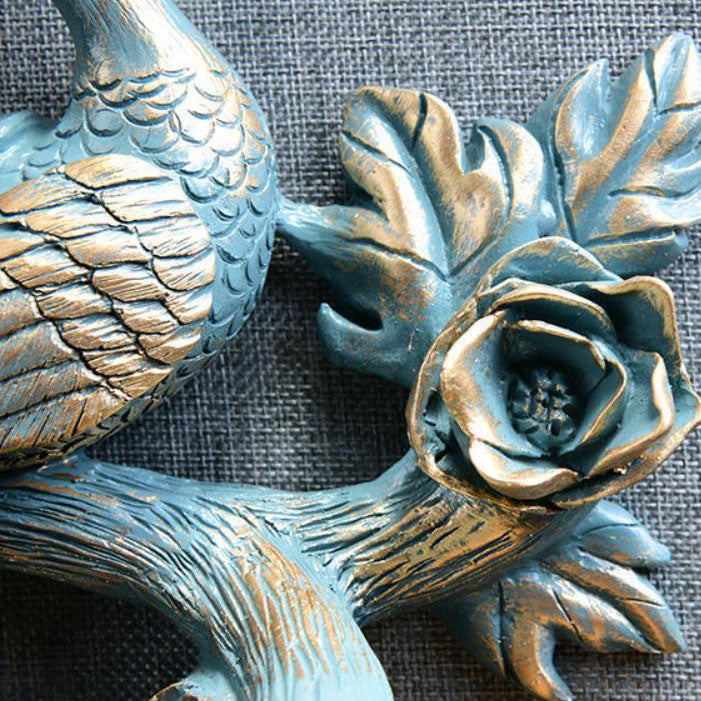 Taavita Vintage Peacock Resin 1-Light Wall Lamp