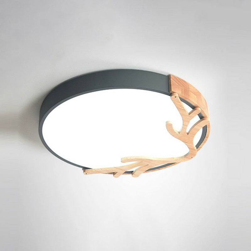 Metal Ultrathin Circle Flush Ceiling Light Simplicity LED Flush Mount Lighting Fixture with Wooden Antler Decor Clearhalo 'Ceiling Lights' 'Close To Ceiling Lights' 'Close to ceiling' 'Flush mount' Lighting' 2162274