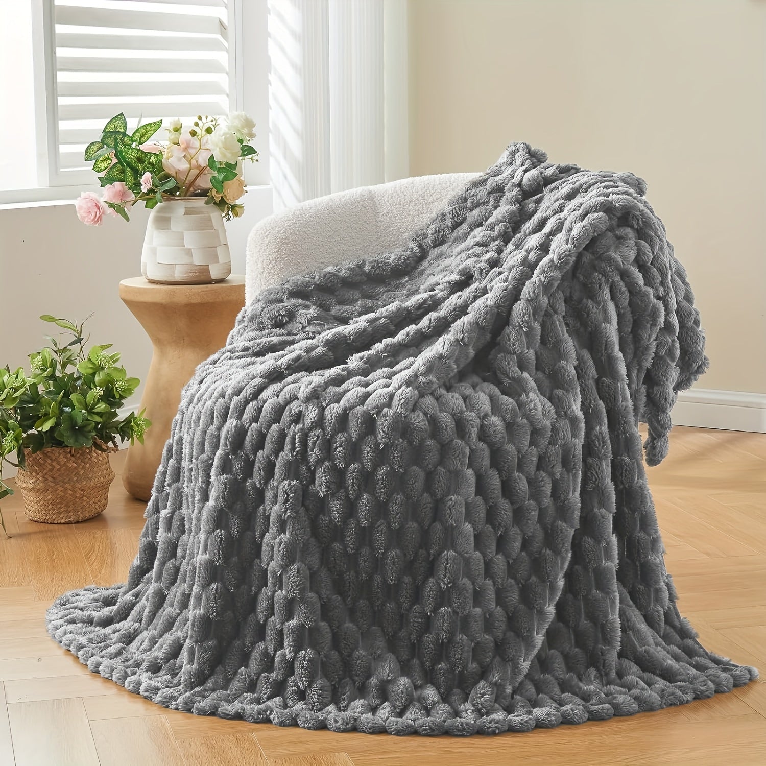 CozyNest – Luxurious Bubble Fleece Throw Blanket