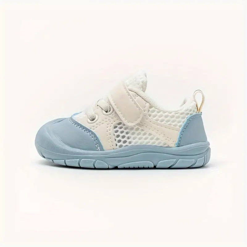 Flexible Walking Shoes for Growing Feet