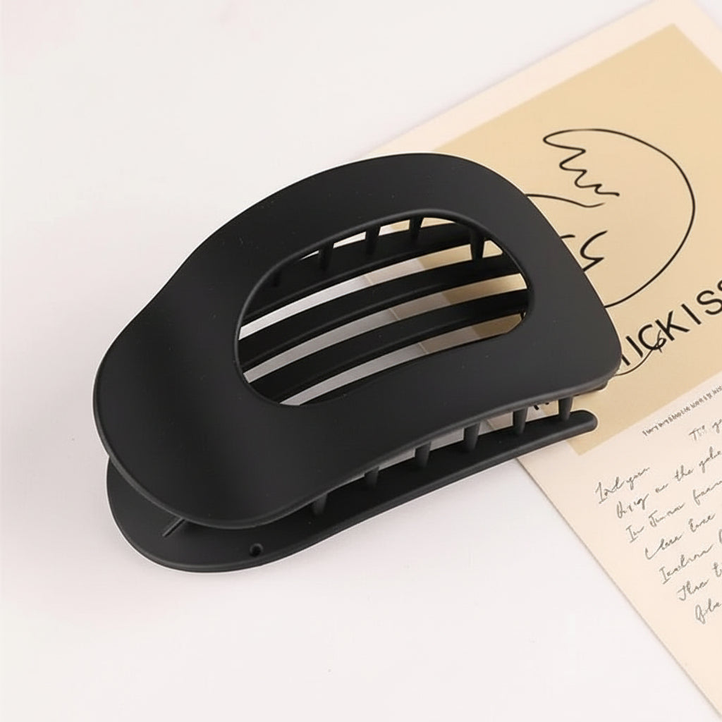 Robust Plastic Hair Clip for Thick Locks with Reliable Grip