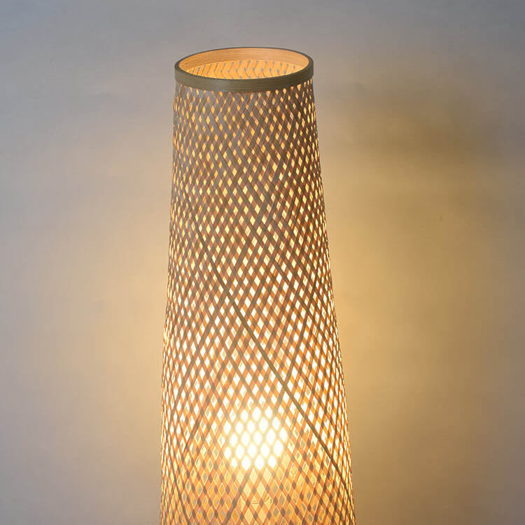 Modern 1-Light LED Floor Lamp Made of Taavita