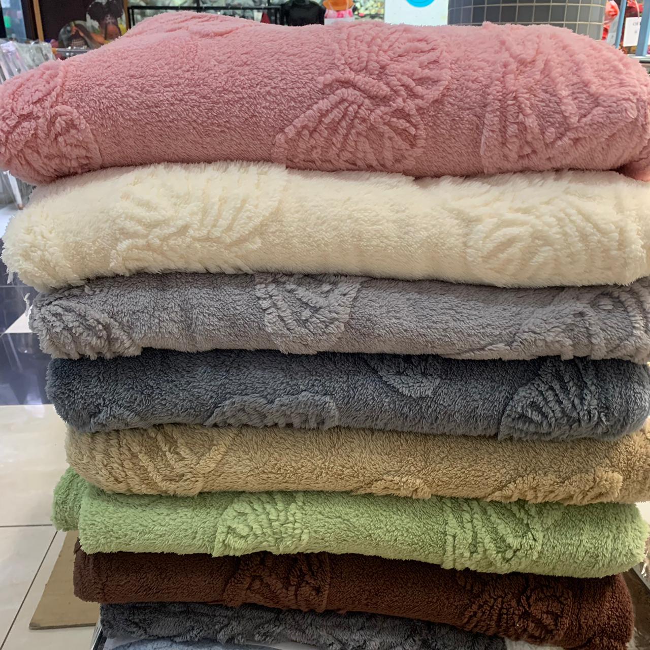 Quilt Throw Blanket | Double-Sided | Ultra Soft Comfort | Plush