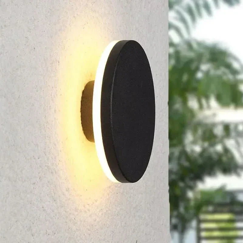 LumaSphere Outdoor LED Wall Fixture - Round or Square Design